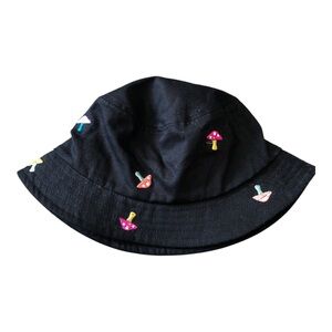 Zumiez Embroidered mushroom bucket hat